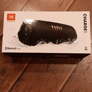 NEW ---JBL Charge 5 speaker